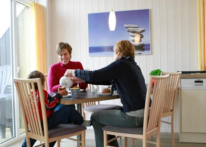 Friedrichskoog-deichblick 7 *